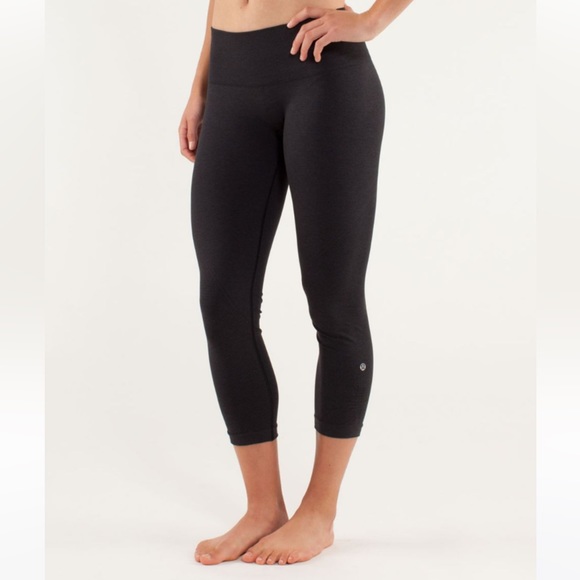 lululemon athletica Pants - Lululemon | Ebb And Flow Crop II Workout Leggings Black Size 8 Lightweight